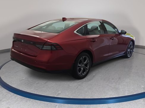 Used 2023 Honda Accord EX image 5