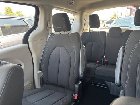 Used 2024 Chrysler Voyager LX FWD image 37