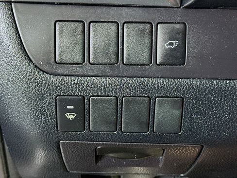 Used 2015 Toyota Highlander XLE FWD image 16