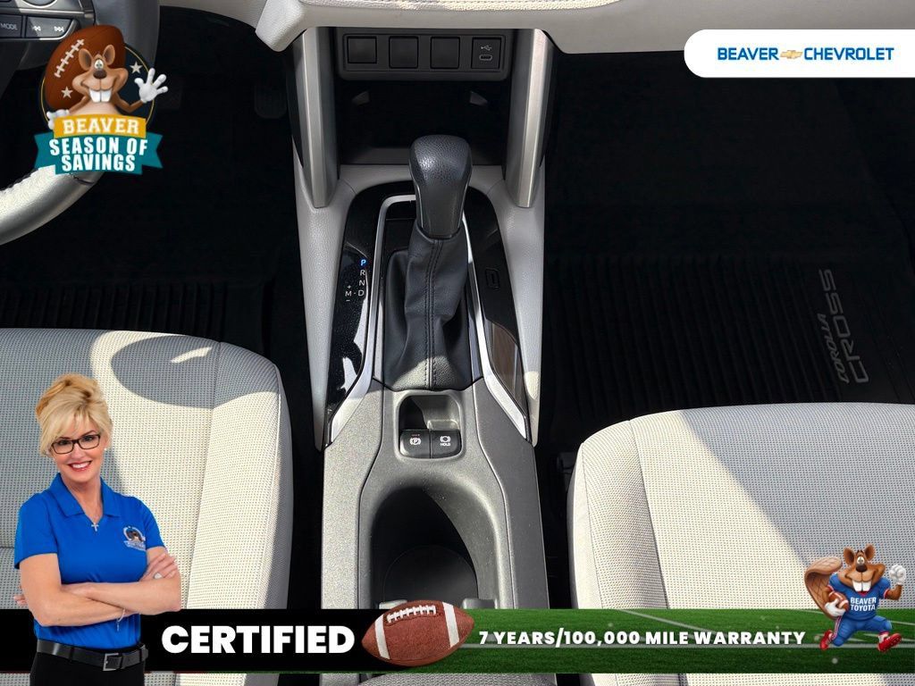 Used 2025 Toyota Corolla Cross LE FWD image 20