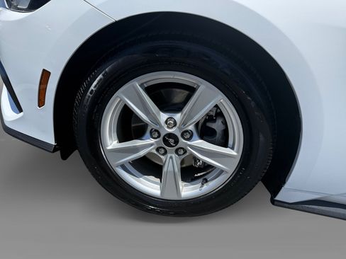 Used 2024 Ford Mustang Coupe RWD image 9