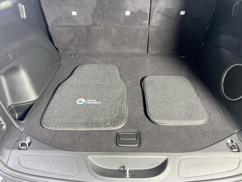 Used 2022 Jeep Grand Cherokee Laredo X image 26