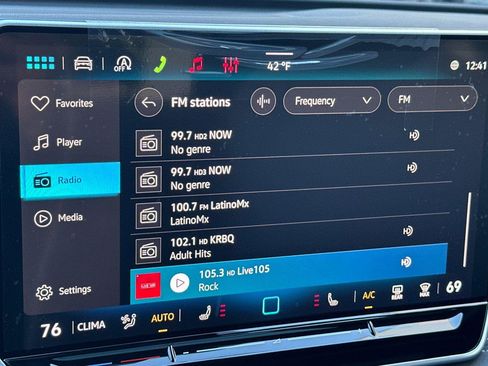 New 2026 Volkswagen Tiguan SE R-Line image 17