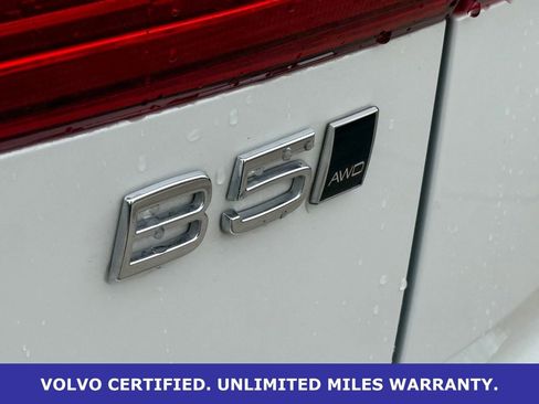 Certified 2023 Volvo XC60 B5 Plus w/ Climate Package AWD/4WD image 11