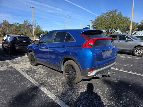Used 2018 Mitsubishi Eclipse Cross LE image 3