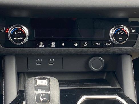 New 2026 Mitsubishi Outlander ES image 7