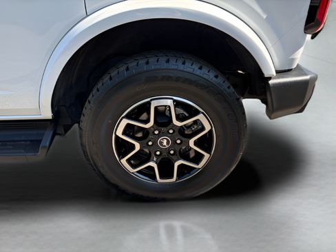 Used 2025 Ford Bronco Outer Banks AWD/4WD image 26