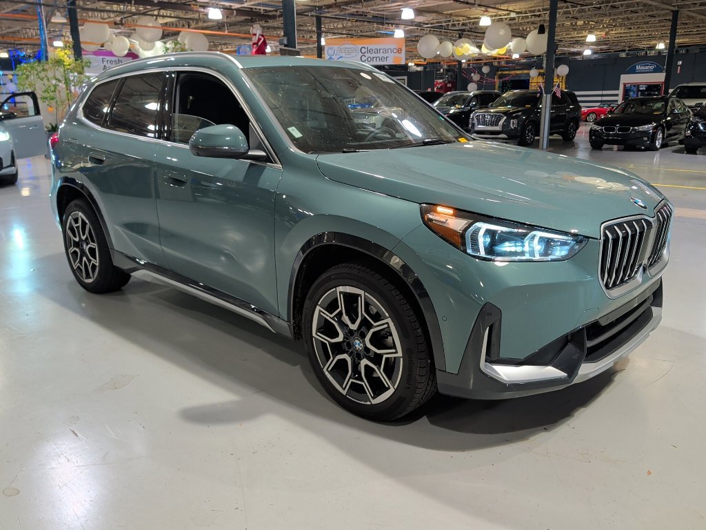 Certified 2026 BMW X1 xDrive28i AWD/4WD image 1
