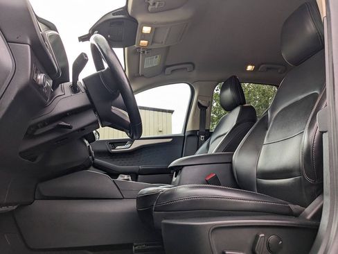 Used 2020 Ford Escape SEL FWD image 20