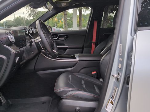 Used 2024 Mercedes-Benz GLC 43 AMG 4MATIC image 16