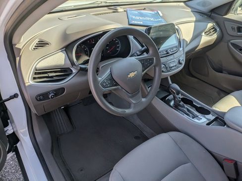 Used 2023 Chevrolet Malibu LS FWD image 9