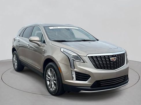 Certified 2023 Cadillac XT5 Premium Luxury AWD/4WD image 3