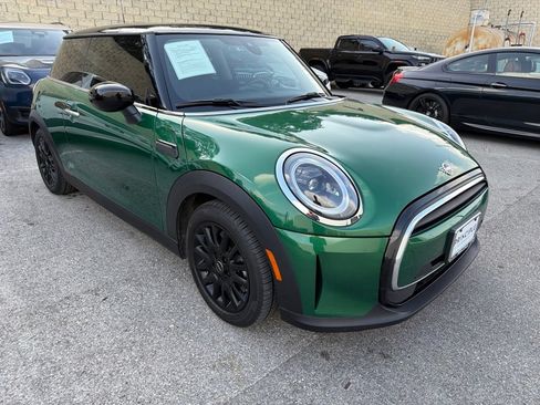 Used 2024 MINI Cooper 2-Door Hardtop FWD image 4
