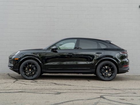 New 2026 Porsche Cayenne Coupe image 2