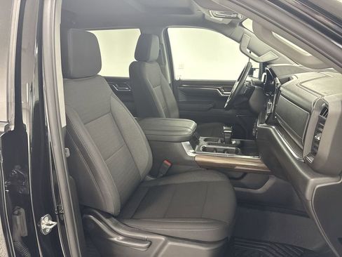 Used 2024 Chevrolet Silverado 1500 RST image 19