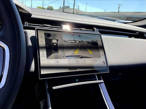 New 2026 Land Rover Range Rover Velar Dynamic SE image 17