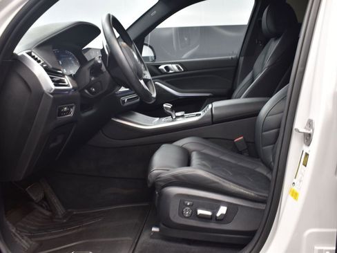 Certified 2023 BMW X5 sDrive40i image 12