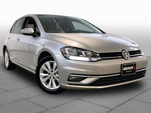 Used 2018 Volkswagen Golf SE FWD image 2