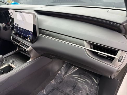 Used 2025 Lexus RX 350 Premium image 26