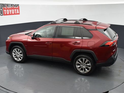 Used 2021 Toyota RAV4 XLE Premium AWD/4WD image 22