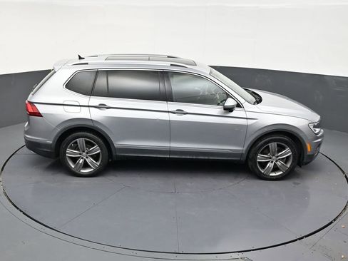 Used 2021 Volkswagen Tiguan SEL FWD image 17