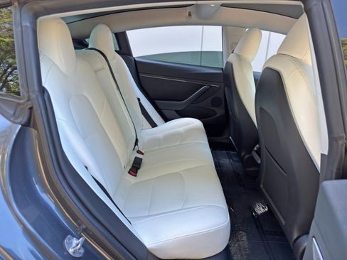 Used 2023 Tesla Model 3 Standard Range RWD image 41
