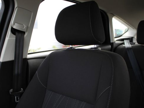 Used 2018 Ford Focus SE FWD image 34
