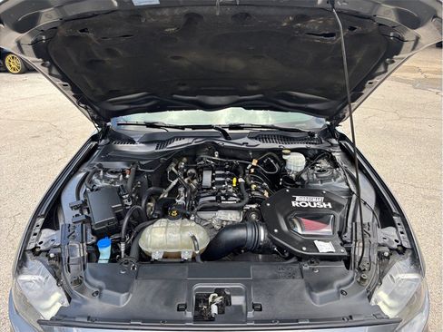 Used 2022 Ford Mustang Premium RWD image 44