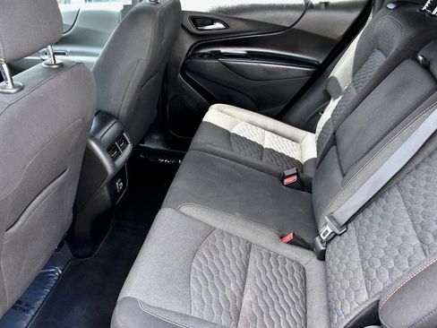 Used 2021 Chevrolet Equinox LT image 10