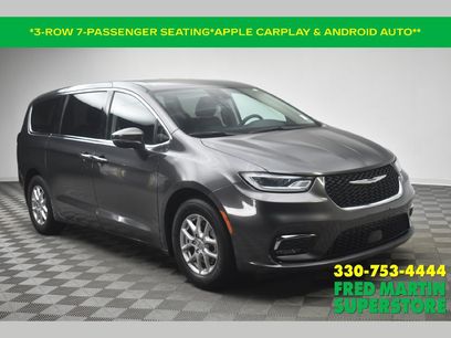 Used 2023 Chrysler Pacifica Touring-L