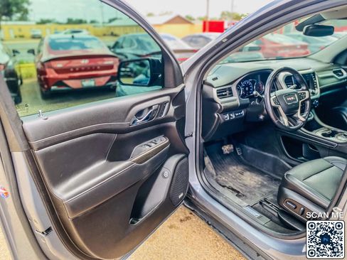 Used 2022 GMC Acadia SLT w/ Elevation Edition FWD image 12