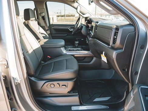 Used 2024 Chevrolet Silverado 1500 LTZ w/ LTZ Convenience Package II image 12