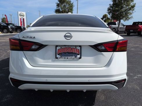 Certified 2025 Nissan Altima 2.5 S image 6