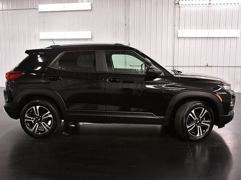 Used 2023 Chevrolet TrailBlazer LT w/ Convenience Package AWD/4WD image 8