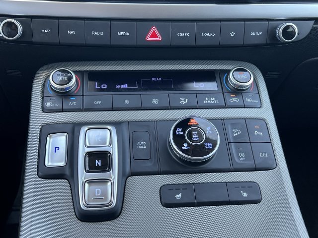 Certified 2025 Hyundai Palisade SEL AWD/4WD image 23