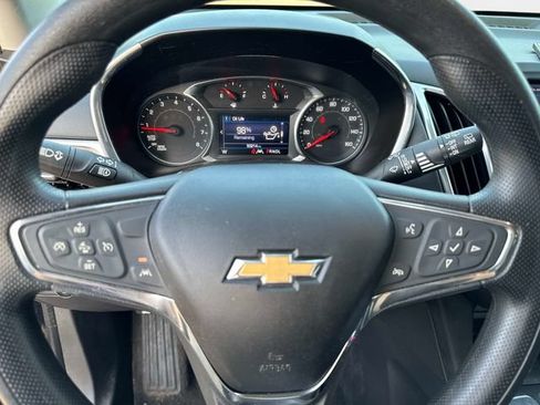 Used 2020 Chevrolet Equinox LT FWD image 27