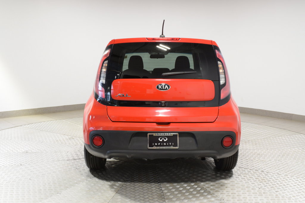 Used 2019 Kia Soul FWD image 11
