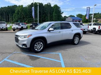 Used 2020 Chevrolet Traverse LT FWD video 2