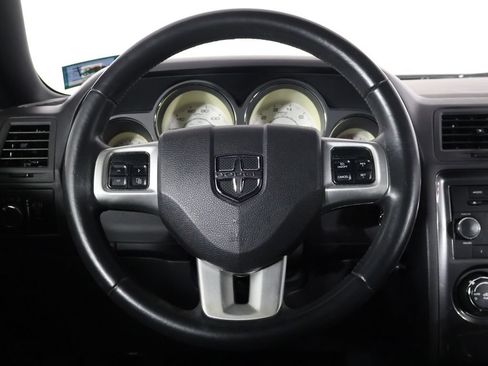 Used 2012 Dodge Challenger SXT RWD image 25