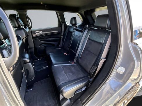 Certified 2022 Jeep Grand Cherokee Laredo X AWD/4WD image 19