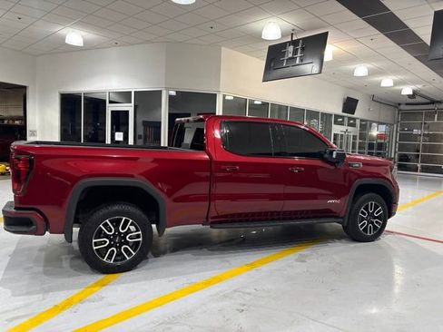 Used 2025 GMC Sierra 1500 AT4 w/ AT4 Premium Package AWD/4WD image 10
