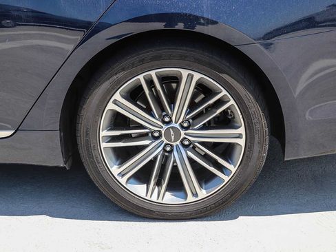 Used 2018 Genesis G80 3.8 RWD image 12