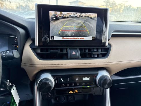 Used 2023 Toyota RAV4 LE image 14