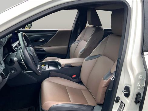 Used 2024 Lexus ES 350 w/ Premium Package FWD image 8