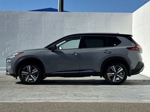 Used 2021 Nissan Rogue Platinum AWD/4WD image 6