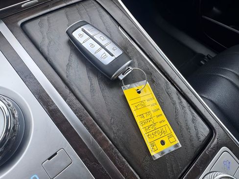 Used 2024 Genesis GV80 2.5T image 2