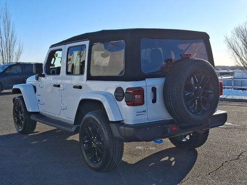 Used 2024 Jeep Wrangler Unlimited Sahara image 4