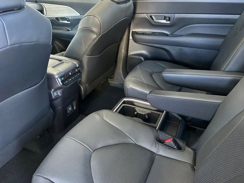 New 2026 Toyota Grand Highlander AWD image 13