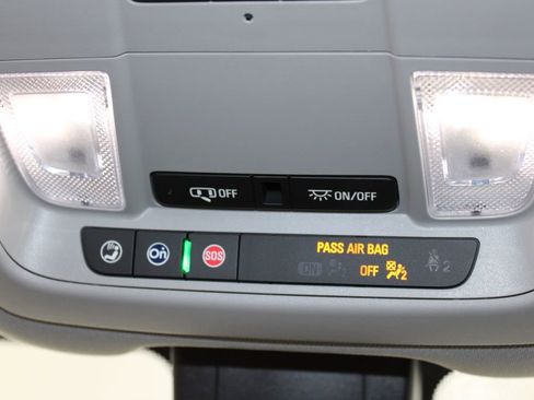 Used 2024 GMC Terrain SLT image 57