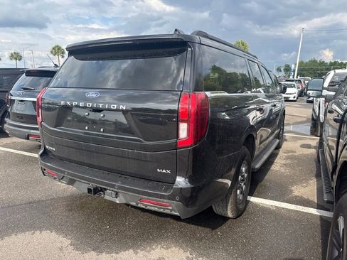Used 2025 Ford Expedition Max Active AWD/4WD image 4